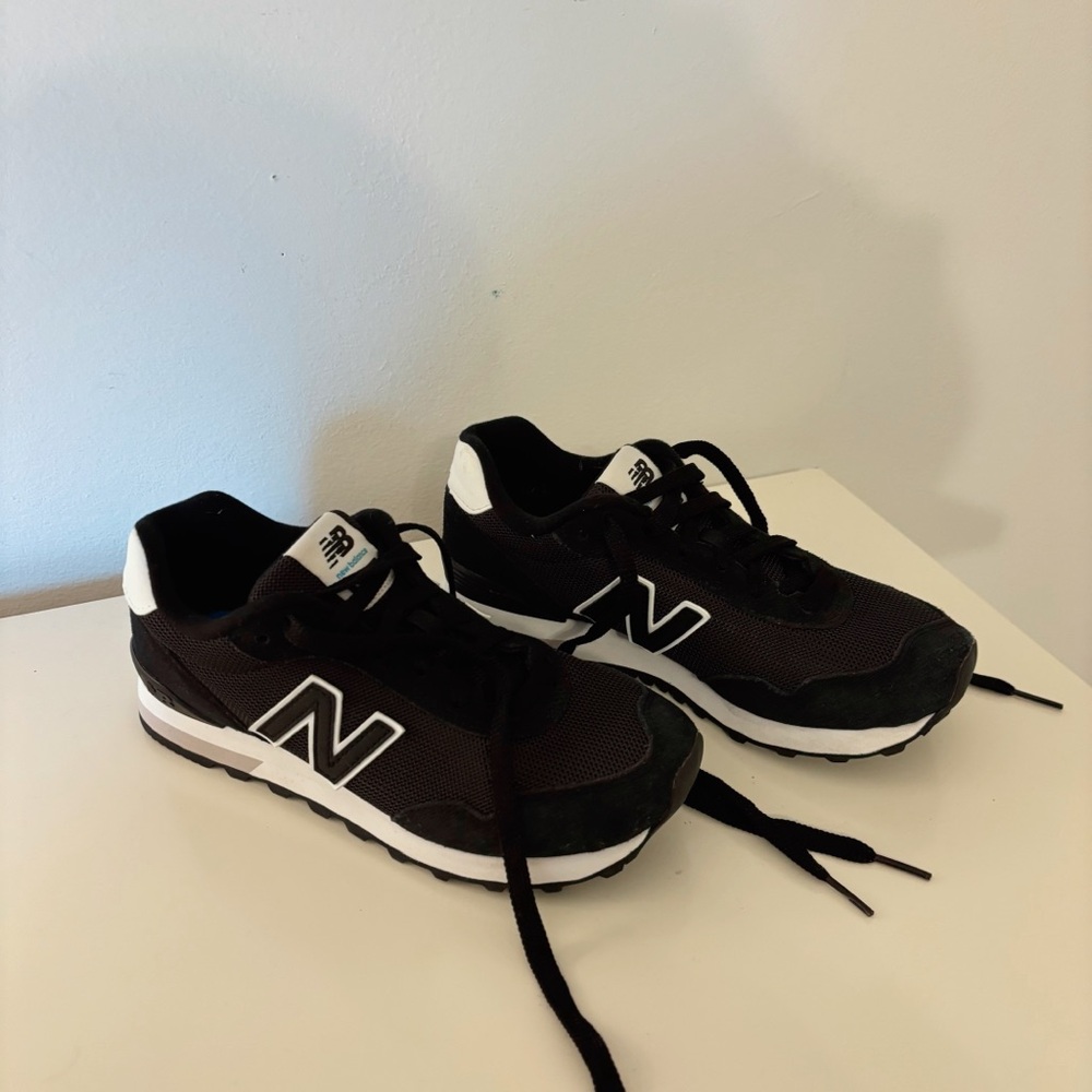 New Balance Women's 515 Sneaker Black - Size 6.5 - Picture 1 of 10